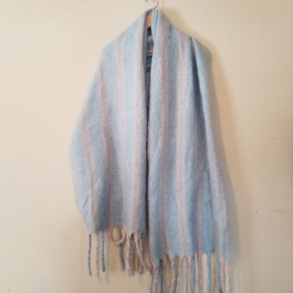 𝅺NWT Madden NYC Blanket Scarf "Muffler" Extra Big & Cozy - Picture 2 of 6